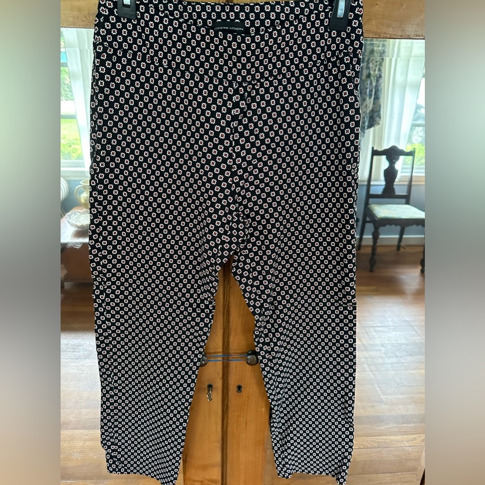 Adrienne Vittadini blue, white and red ankle length pants. Size 6.